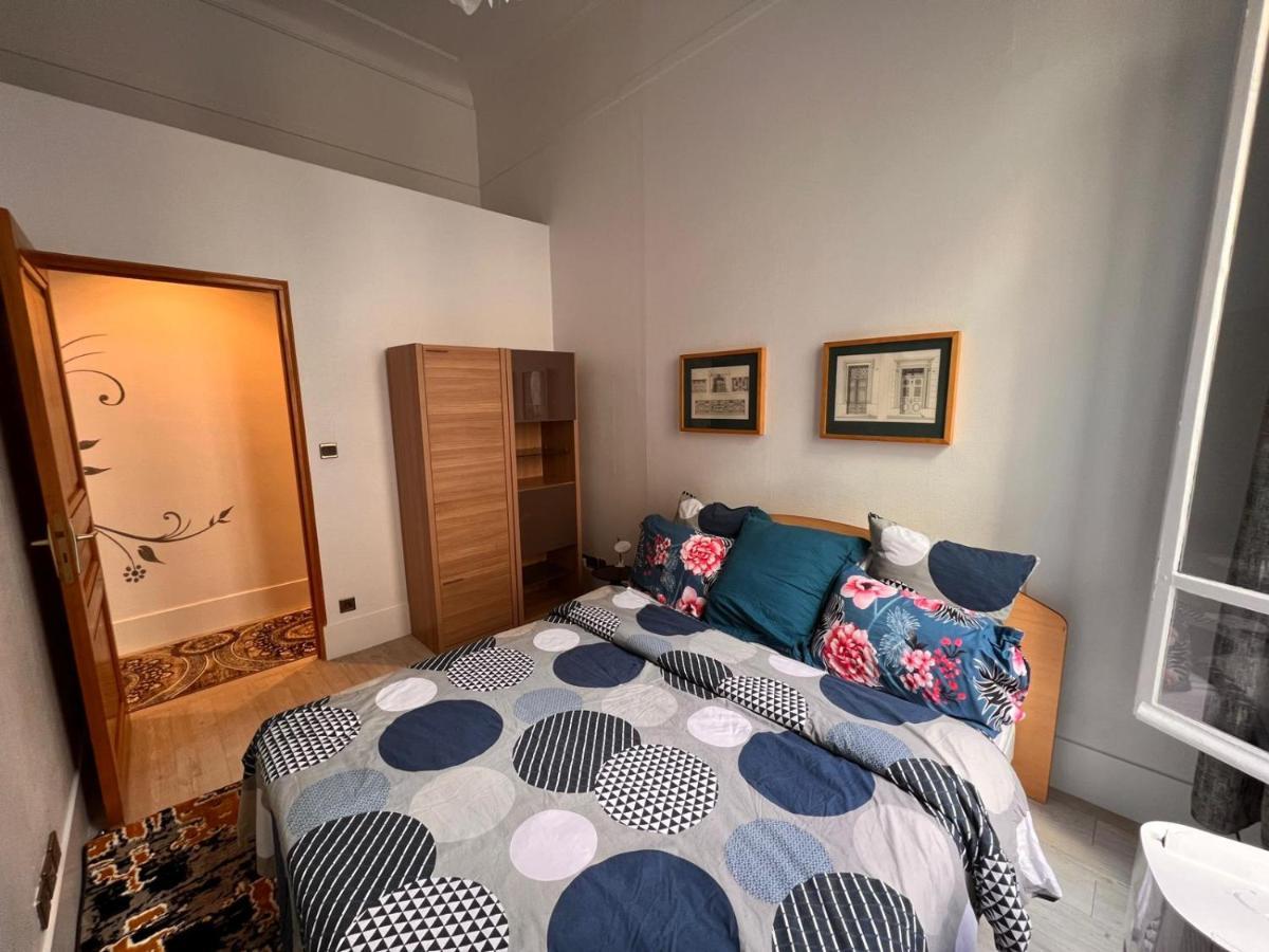 Luxury Apartment Champs-Elysees - Hala Paris Luaran gambar