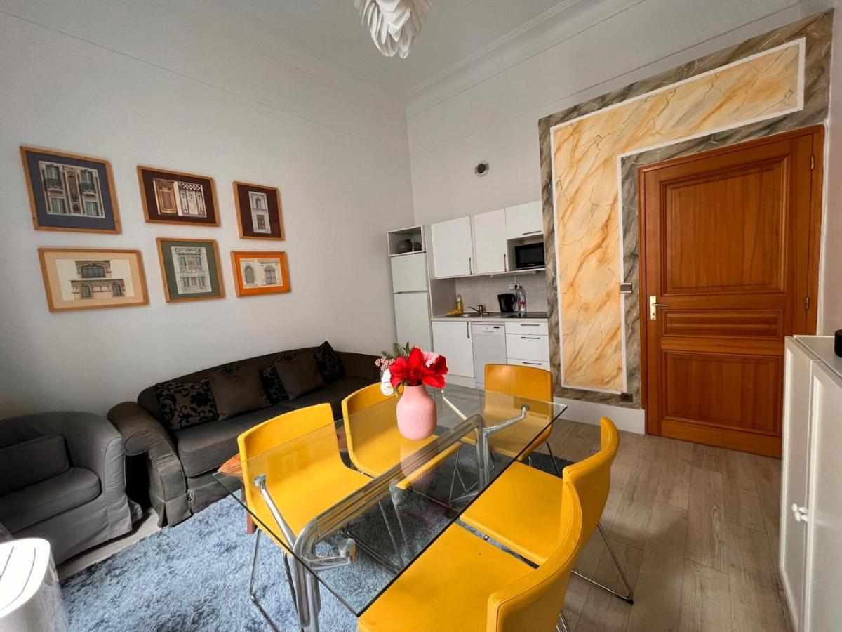 Luxury Apartment Champs-Elysees - Hala Paris Luaran gambar