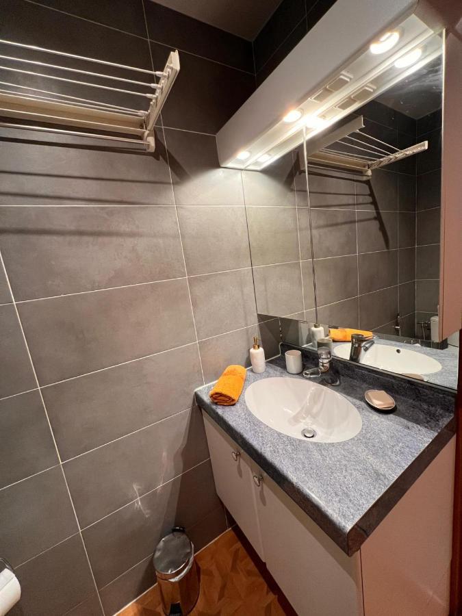 Luxury Apartment Champs-Elysees - Hala Paris Luaran gambar